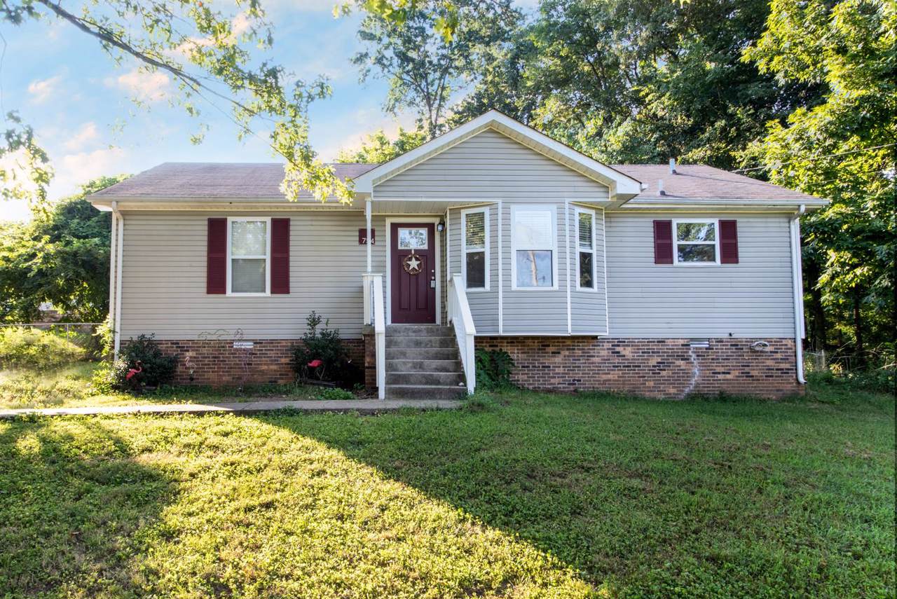 754 Princeton Cir - Photo 1