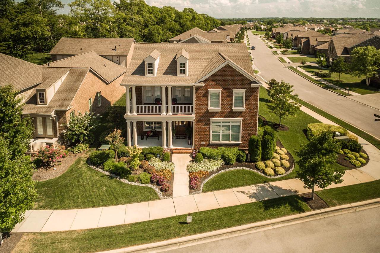 1655 Noah Ln - Photo 1