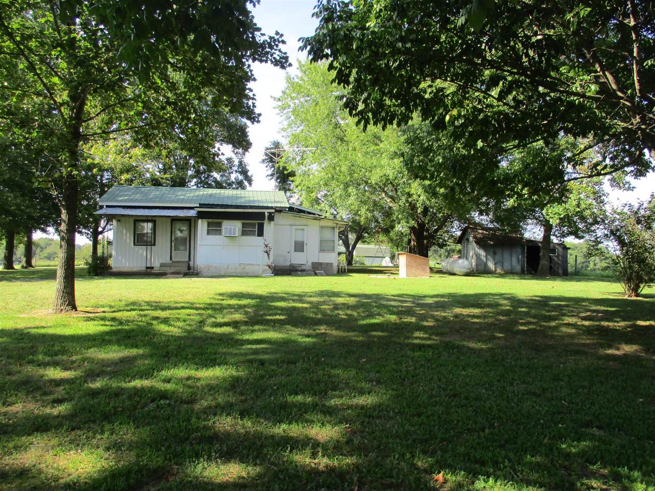 4413 Summertown Hwy - Photo 1
