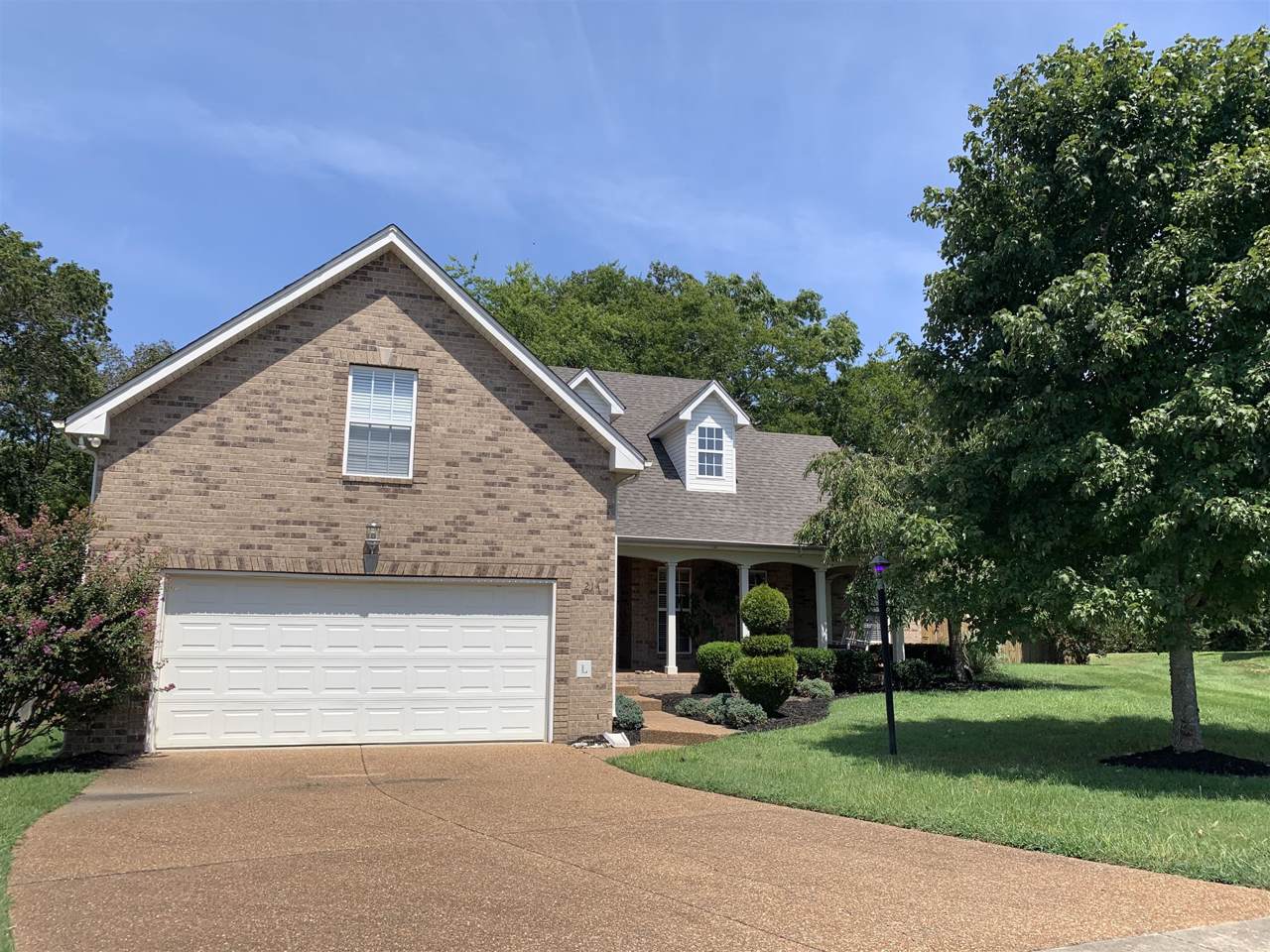 214 Gold Ct - Photo 1