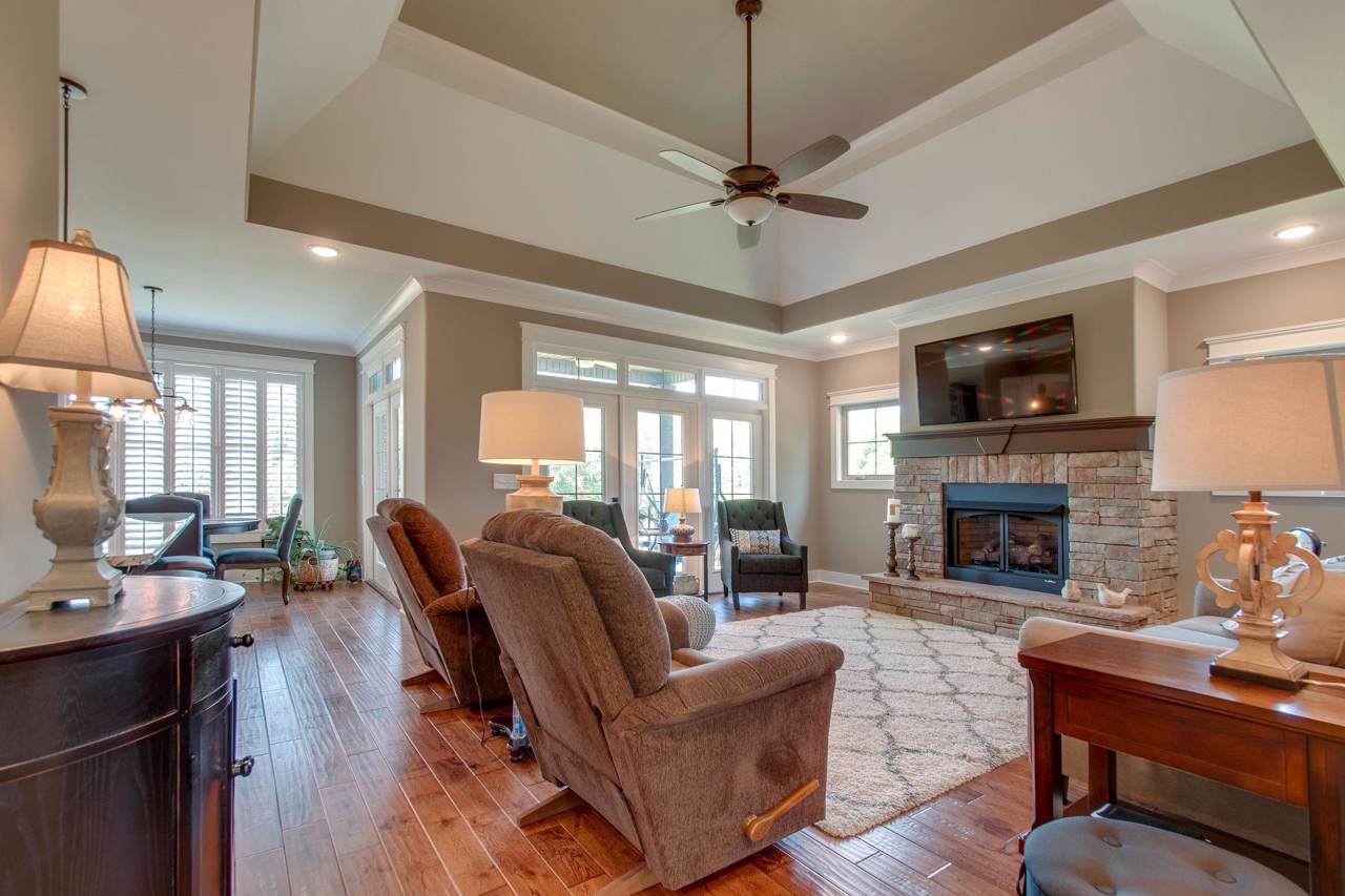 520 Country Club Drive - Photo 1