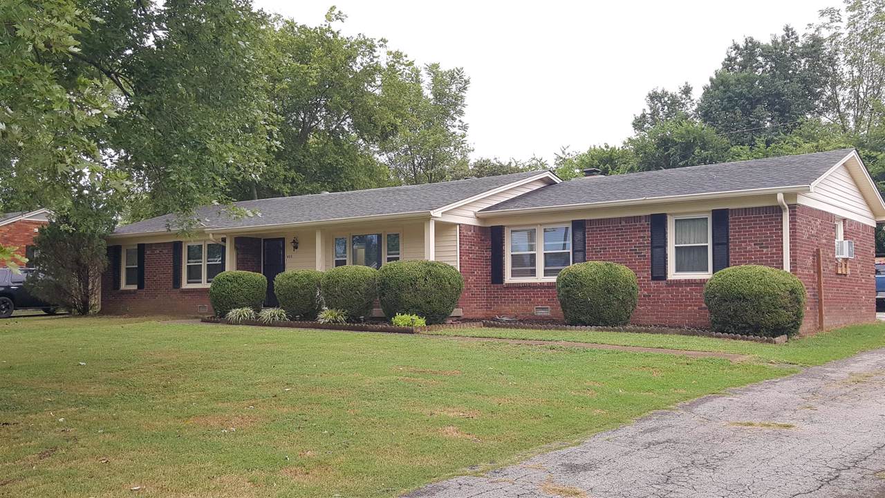 615 Hyde Park Ave - Photo 1