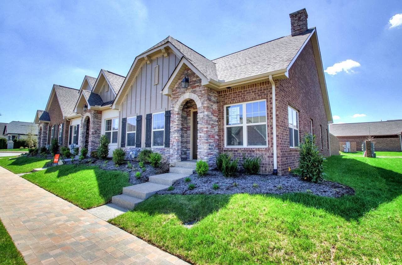 204 Glennister Court Lot 37 - Photo 1