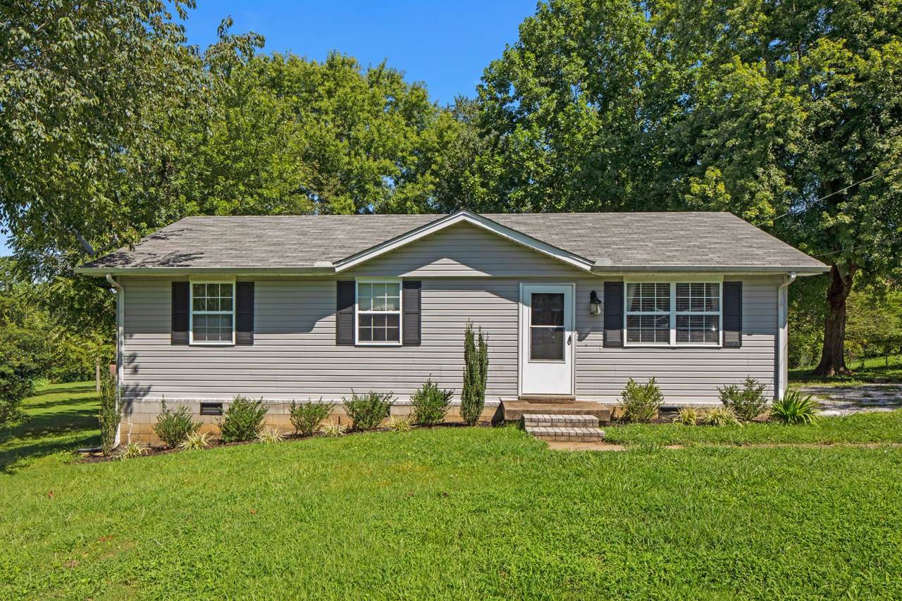 216 Fischer Dr - Photo 1