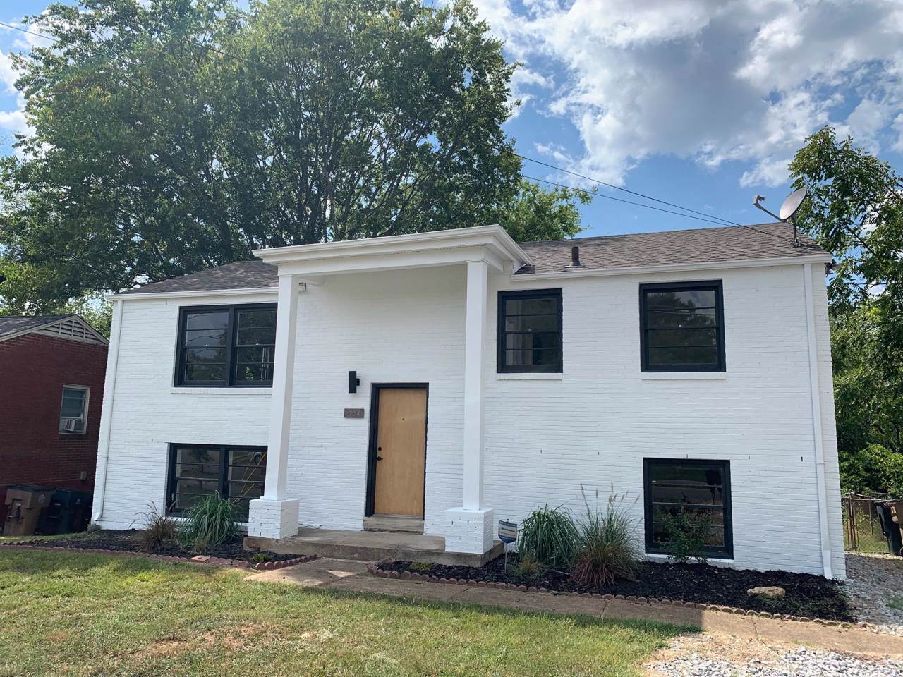 3241 Mayer Ln - Photo 1