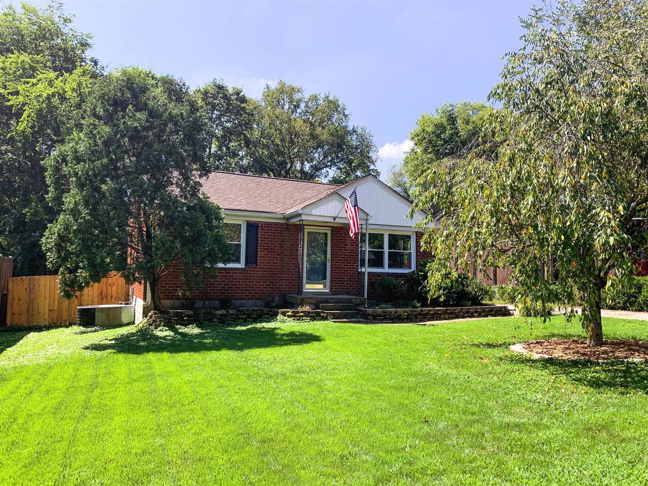 2921 Lakeland Dr - Photo 1