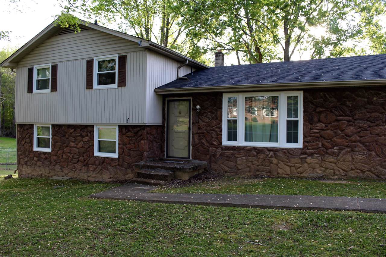 108 W Circle Dr - Photo 1