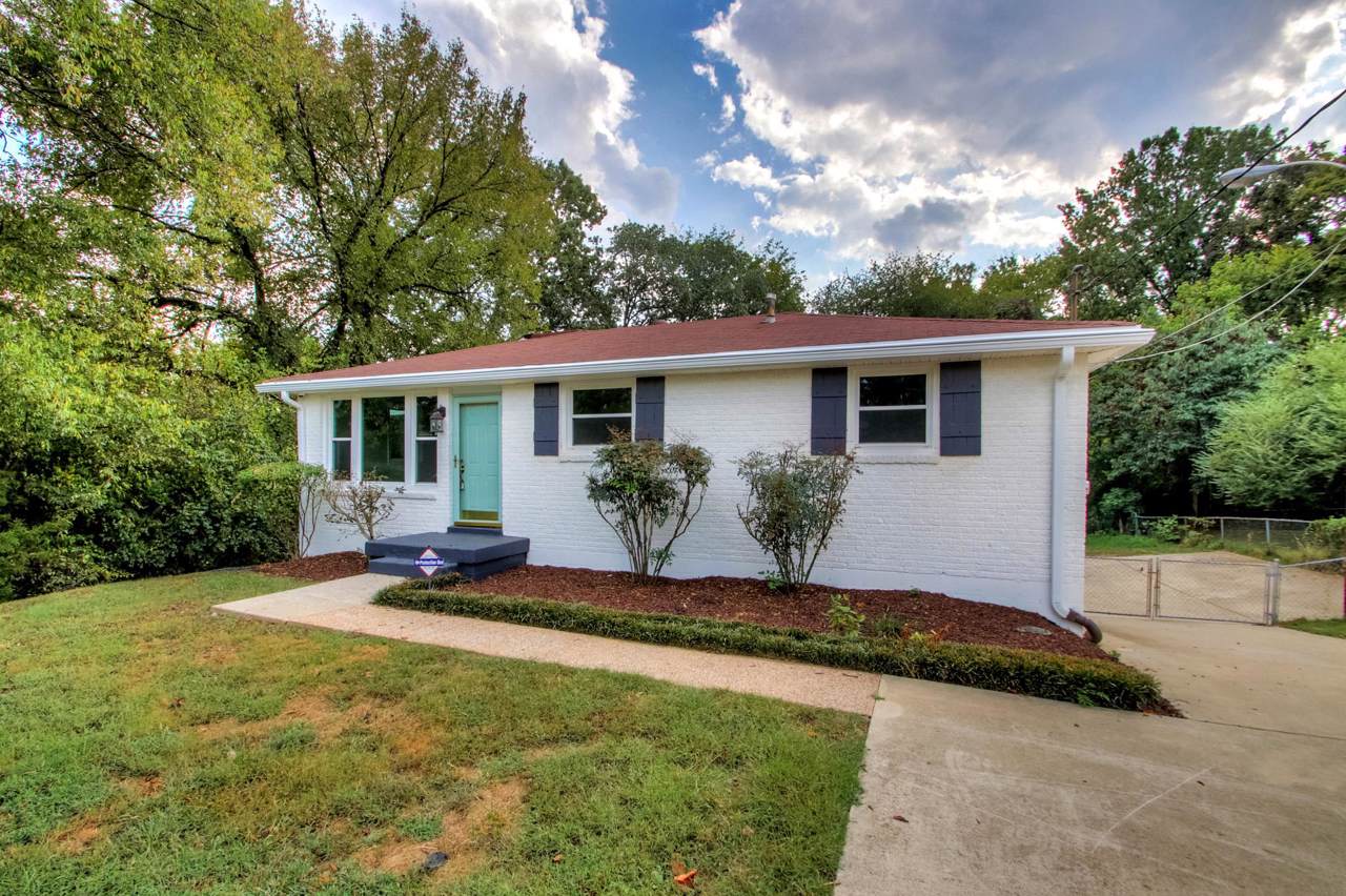 301 Delvin Dr - Photo 1