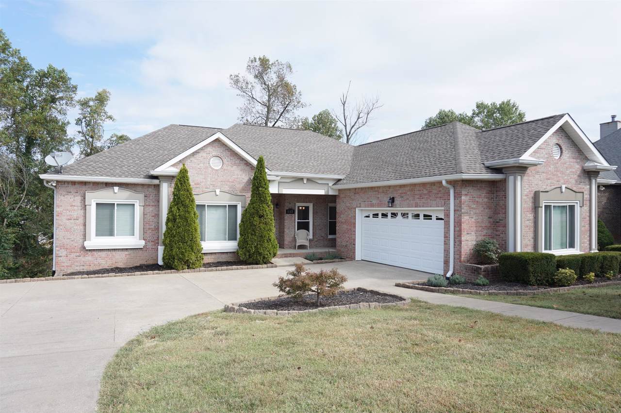 647 Potomac Dr - Photo 1