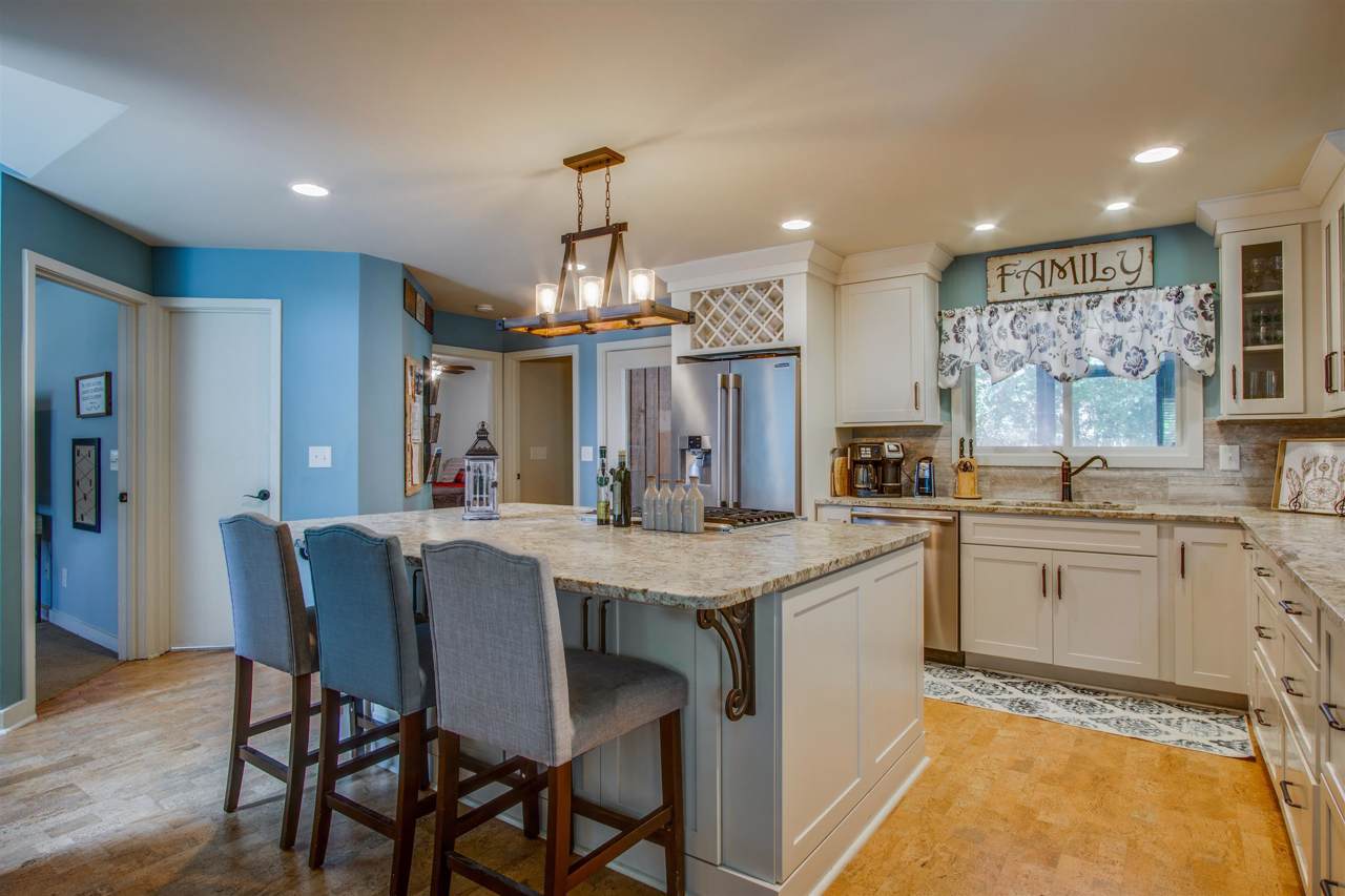 1304 Lyon St - Photo 1