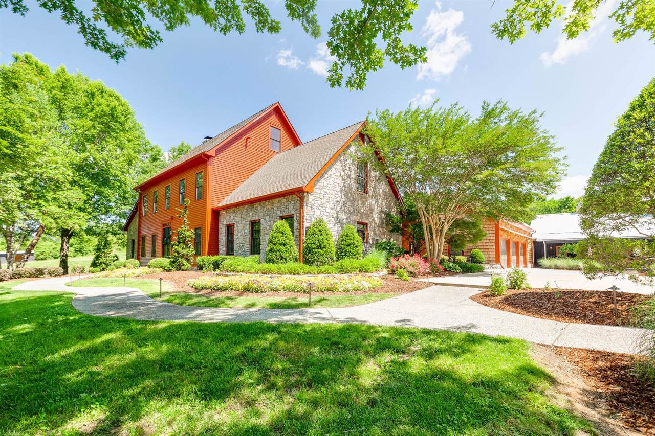 1032 Ralph Hollow Rd - Photo 1