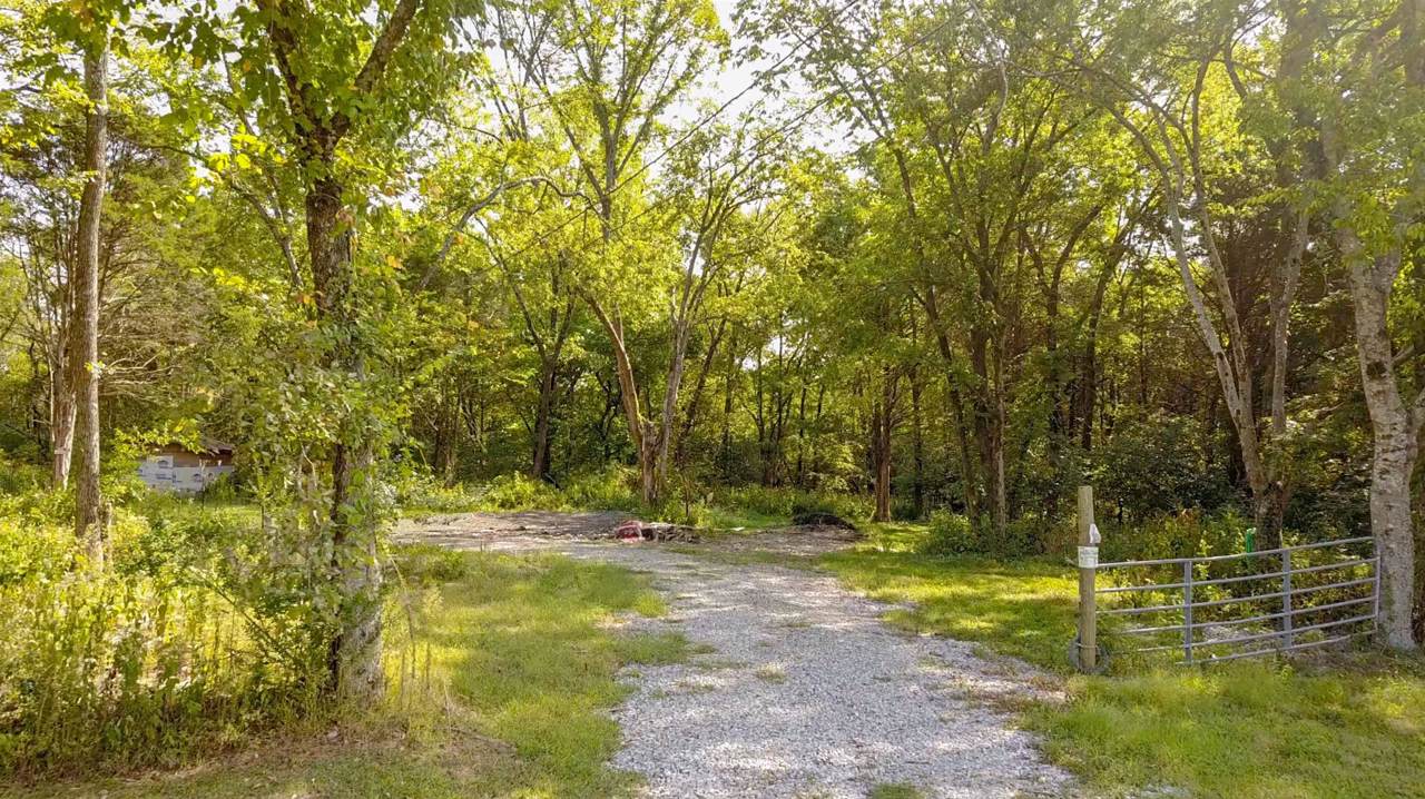 2014 Cody Dr. - Photo 1