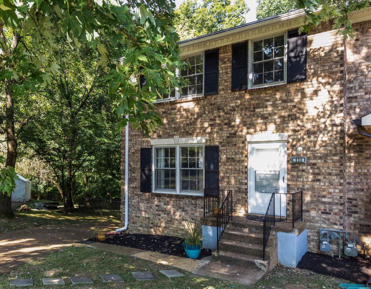 110 Woodcraft Ct - Photo 1