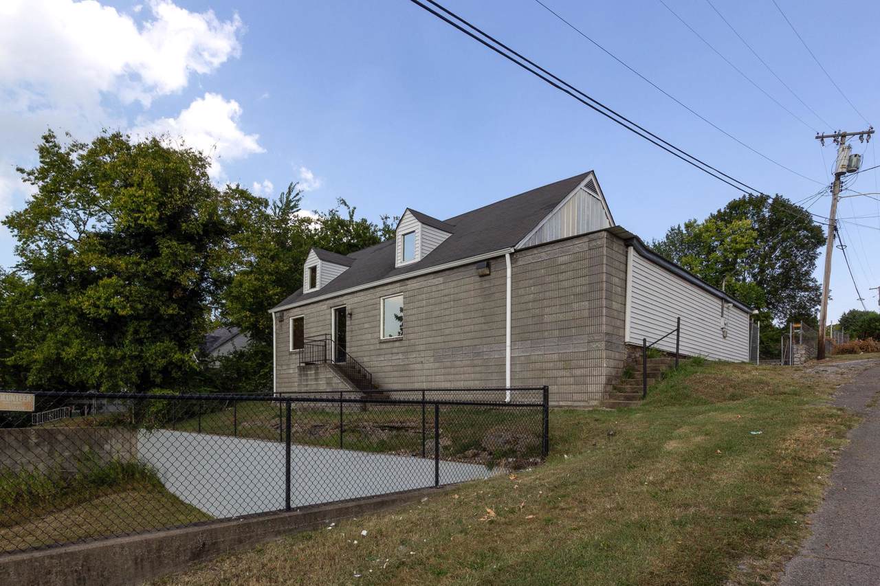 2927 Dickerson Pk - Photo 1