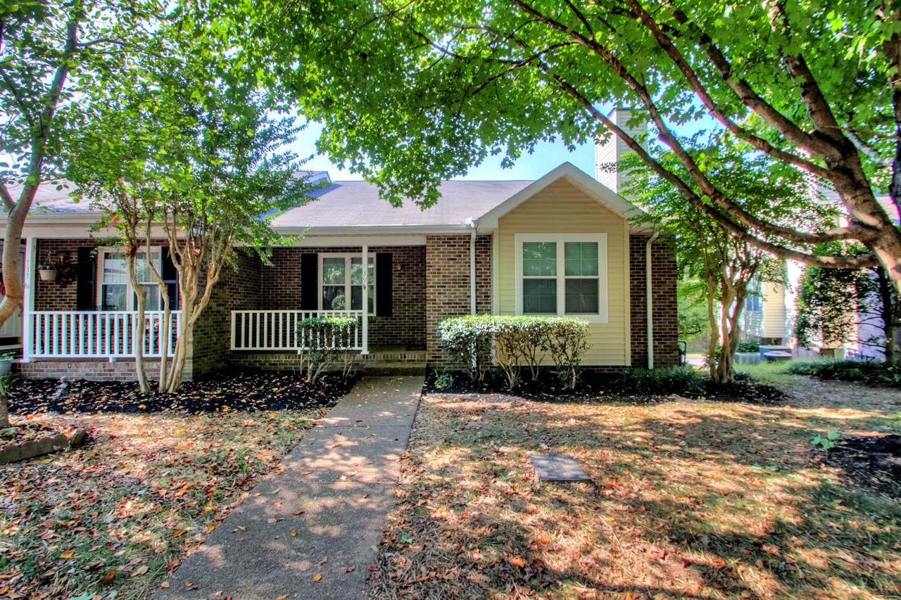 139 Pepper Ridge Cir - Photo 1