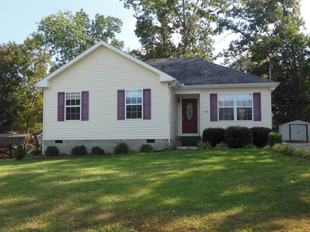 370 Elm Ave - Photo 1 370 Elm Ave - Photo 1