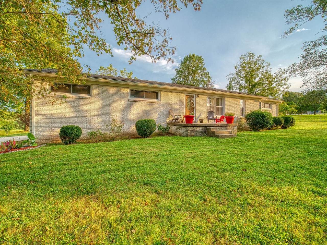 927 Lebanon Hwy - Photo 1