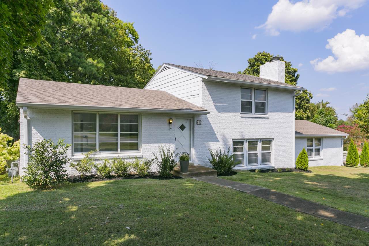 600 Harding Pl - Photo 1