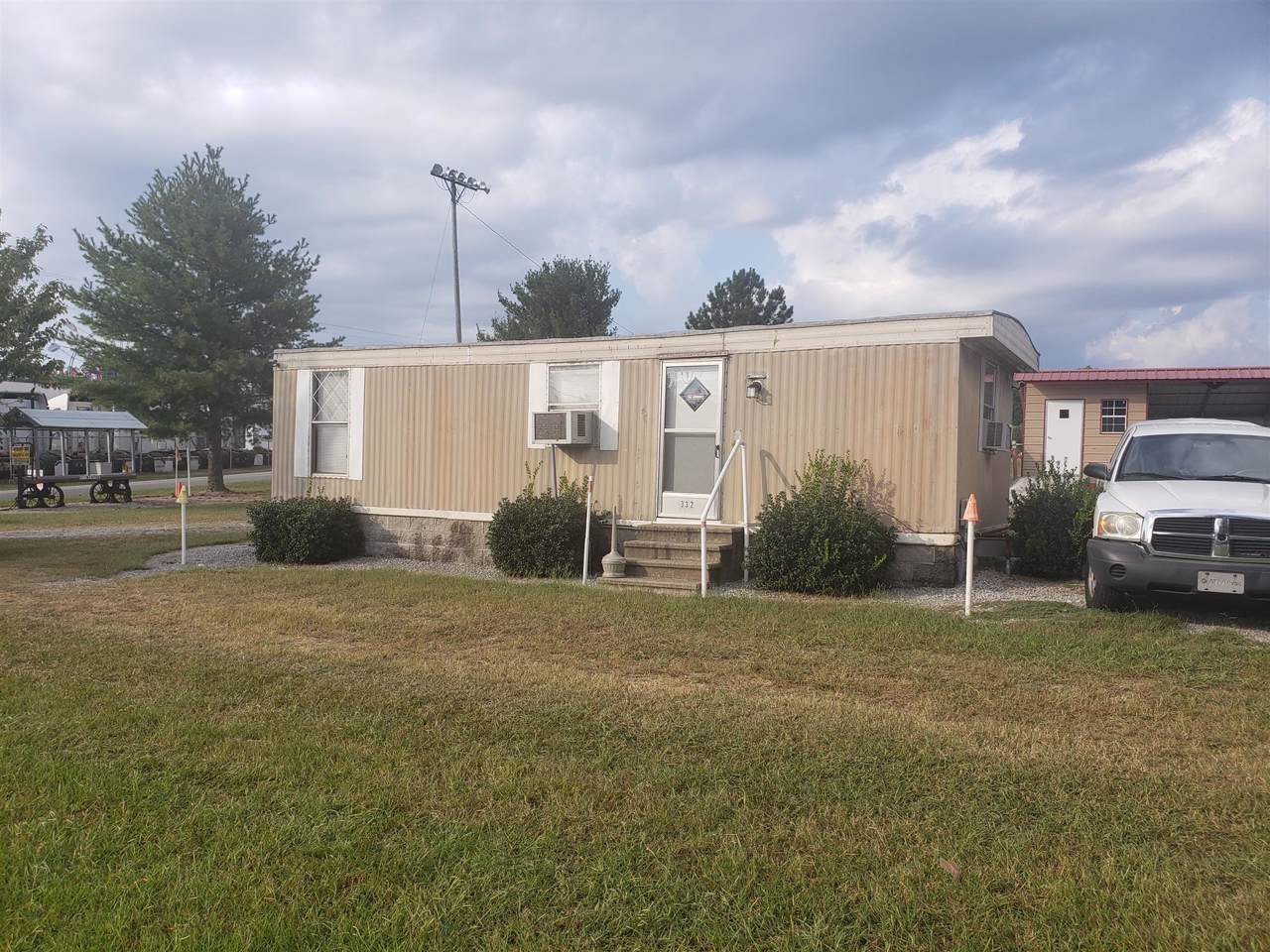 332 Hendrixson Dr - Photo 1