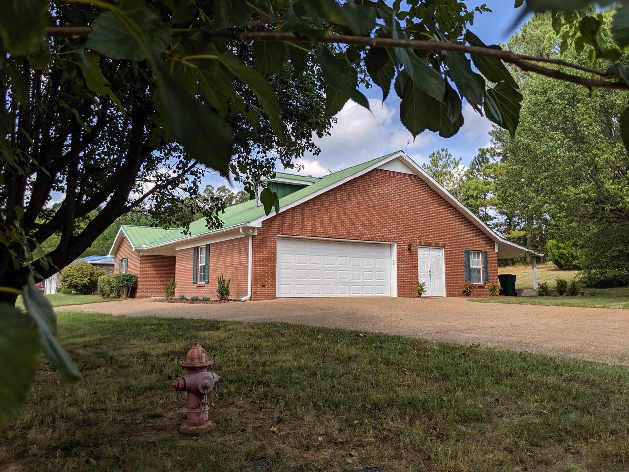 400 Barber Cir - Photo 1