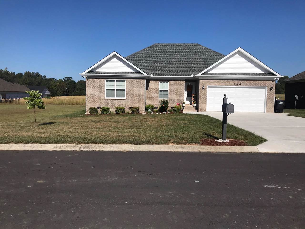 146 Daffodill Drive - Photo 1