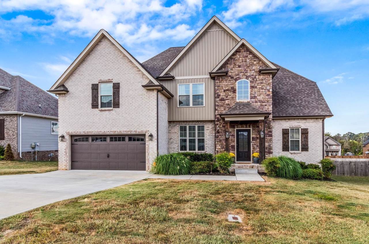 505 Larkspur Dr - Photo 1
