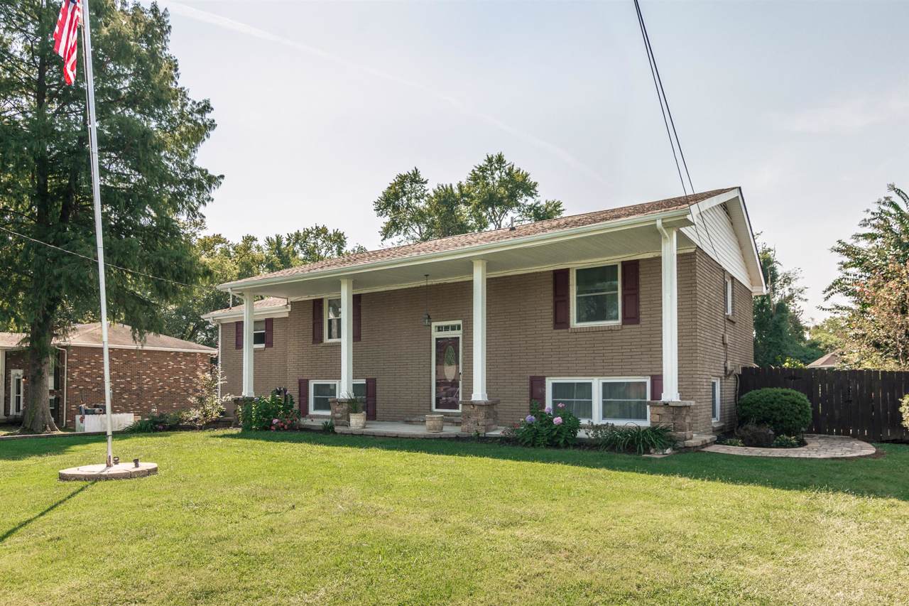 112 Maureen Dr - Photo 1
