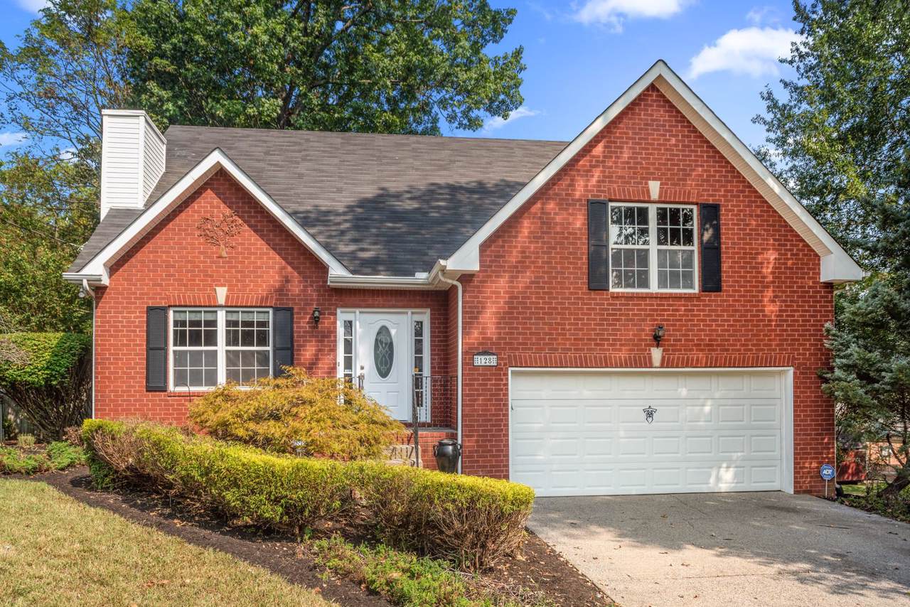 128 Victoria Ln E - Photo 1