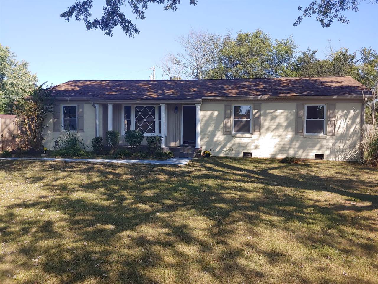 101 Rainbow St - Photo 1