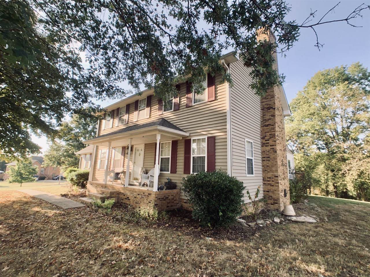 112 Lenox Dr - Photo 1