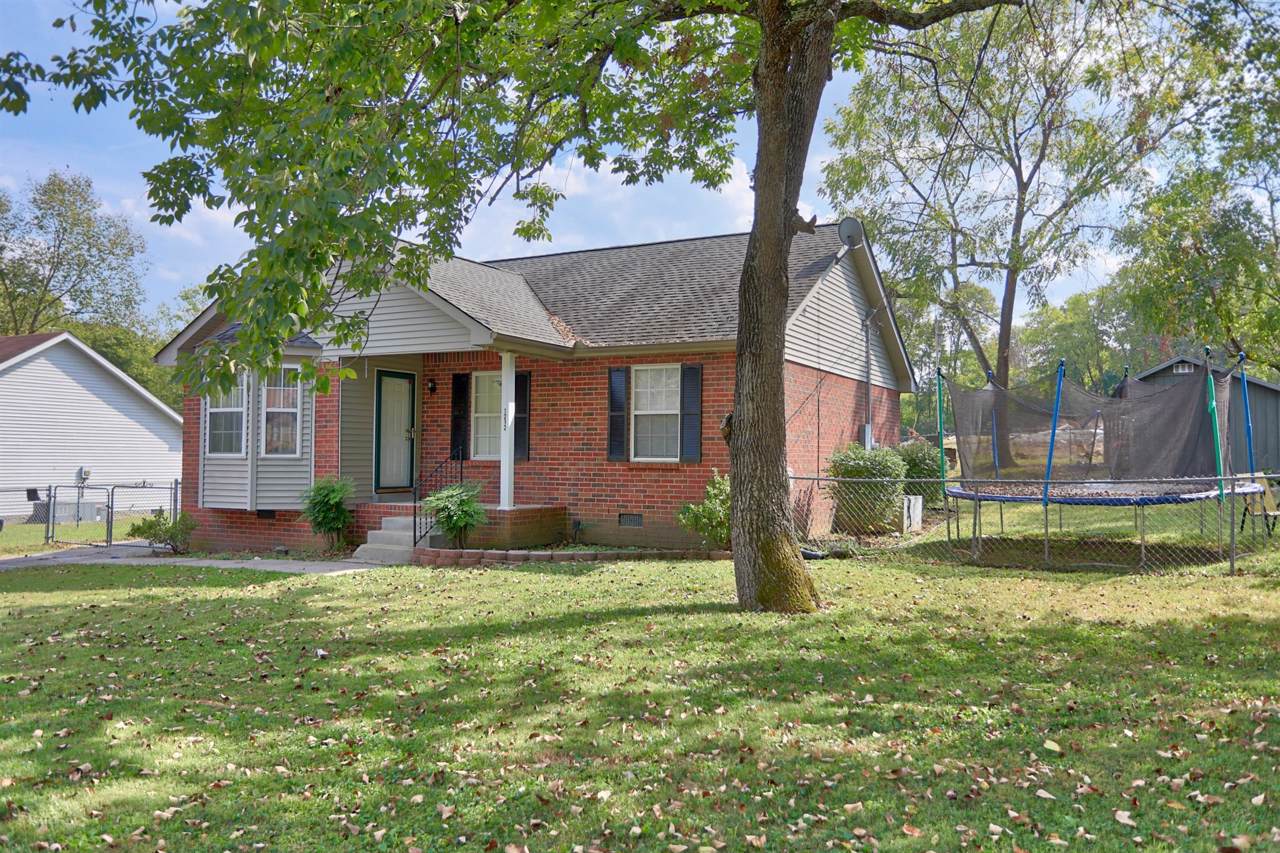 1212 Sylvia Dr - Photo 1
