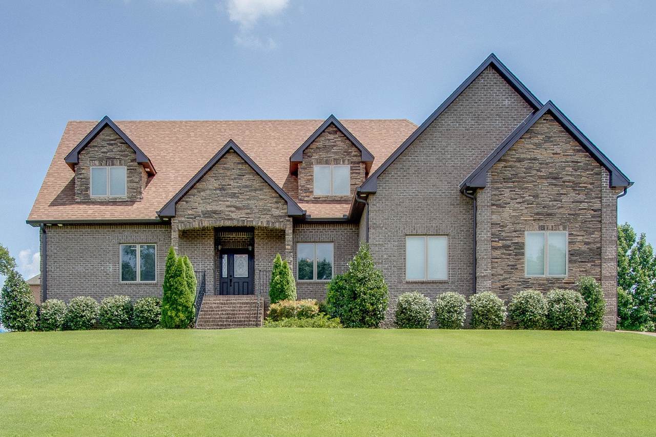 1010 Noel Dr - Photo 1