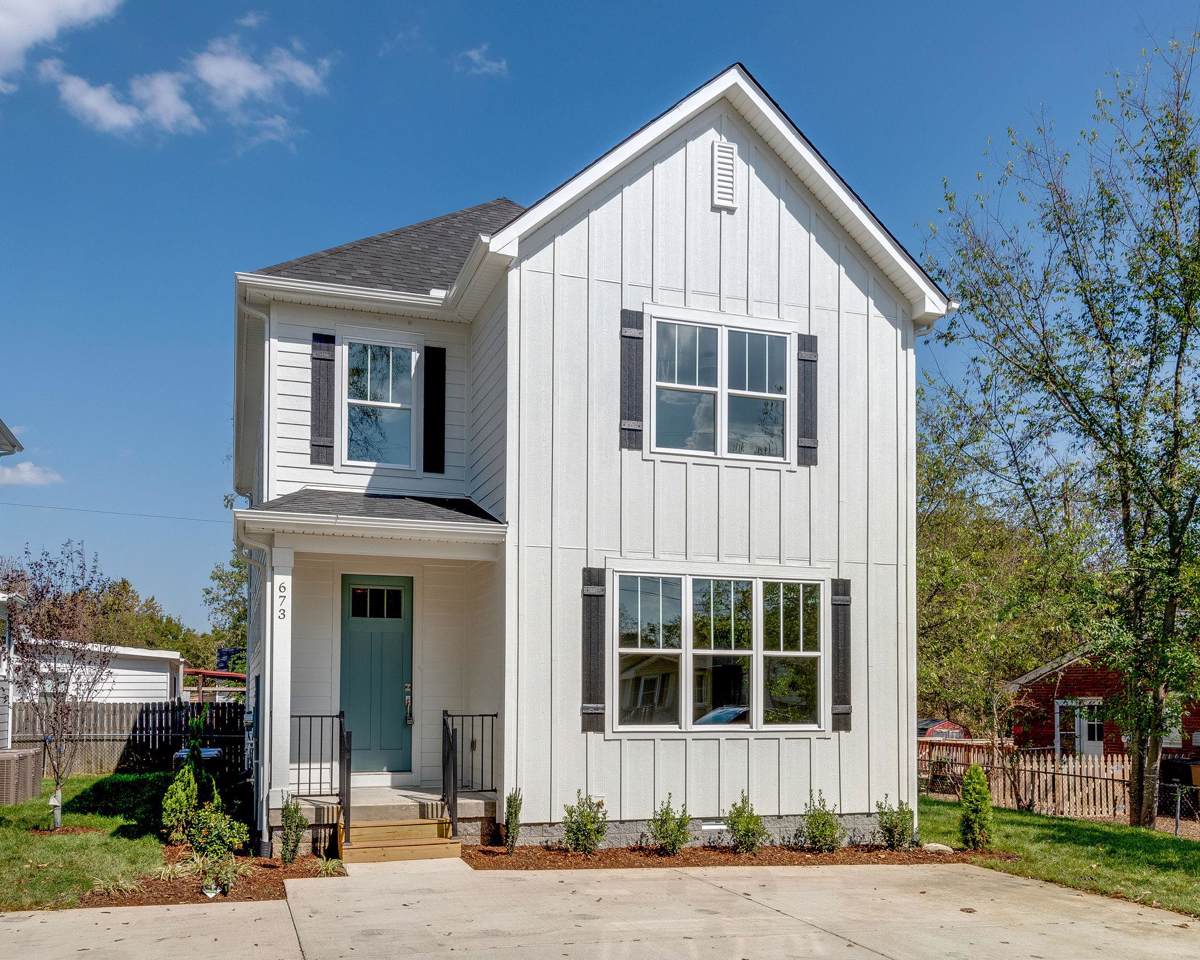 673 Park St - Photo 1