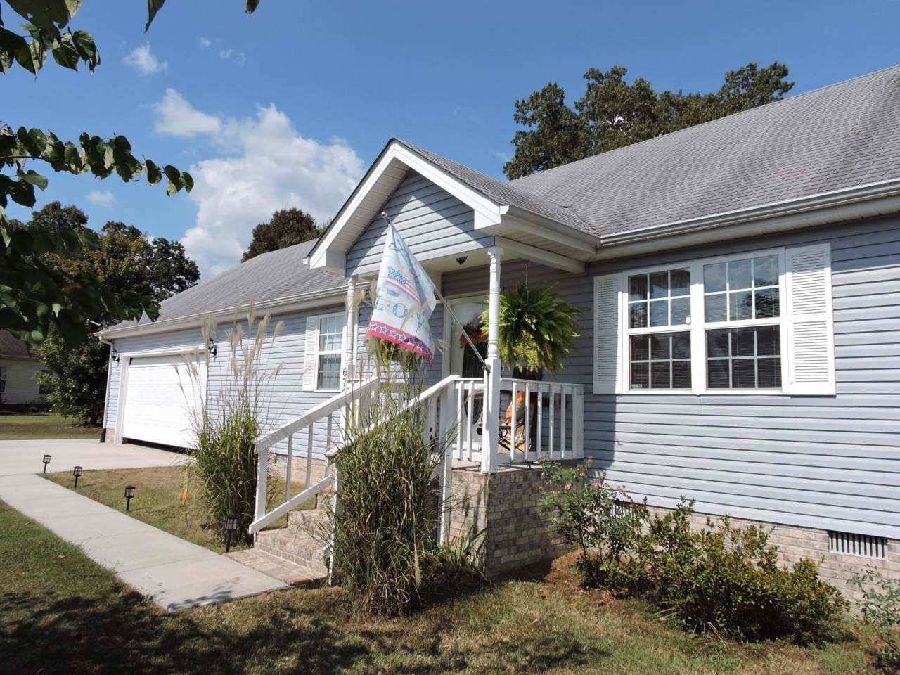 676 Indian Springs Cir - Photo 1
