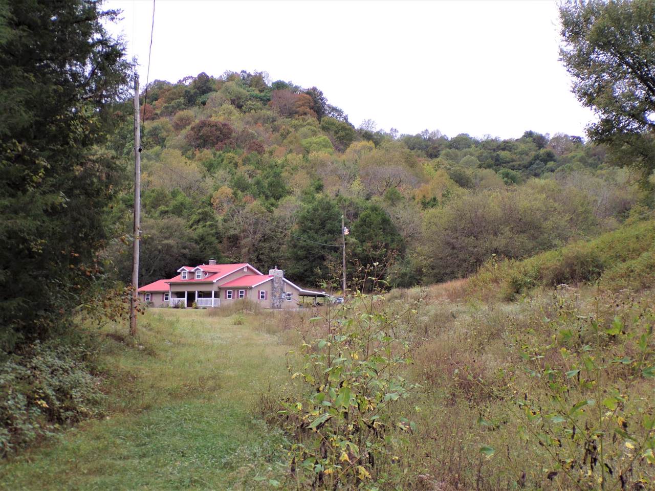 1213 Davis Rd - Photo 1