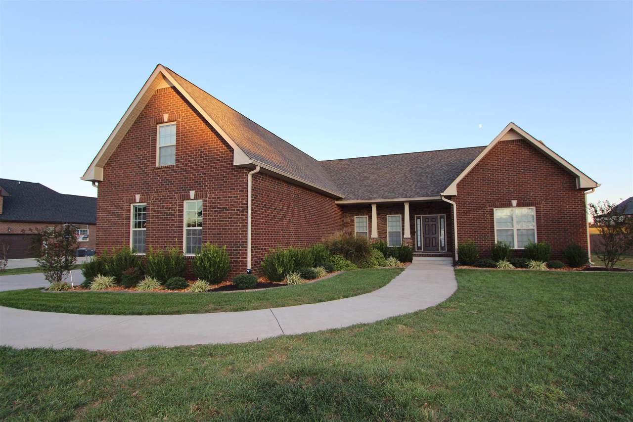 963 Red Bluff Way - Photo 1