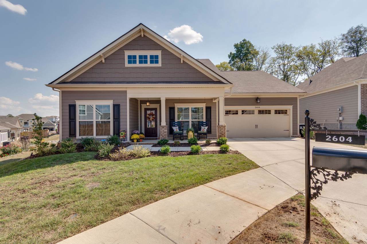 2604 Conti Dr - Photo 1