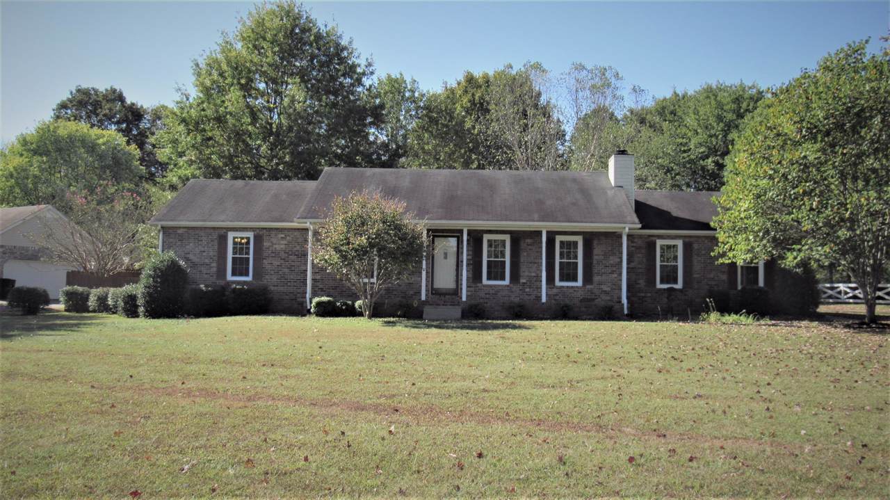 5005 Cloverhill Dr - Photo 1