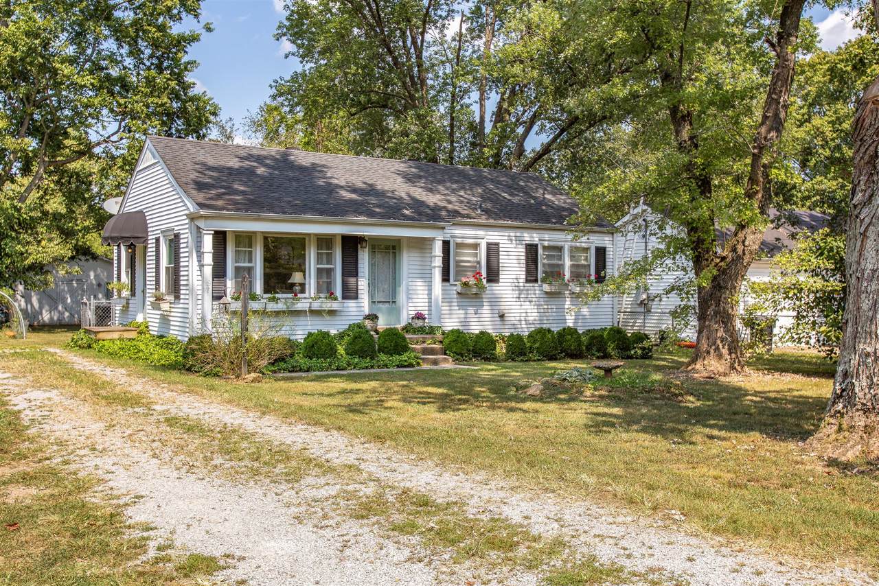315 Meadowlawn Dr - Photo 1