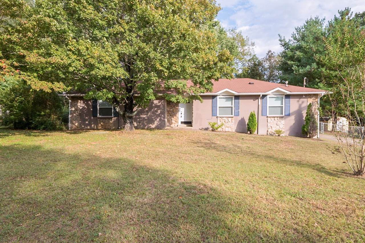 312 Pioneer Dr - Photo 1