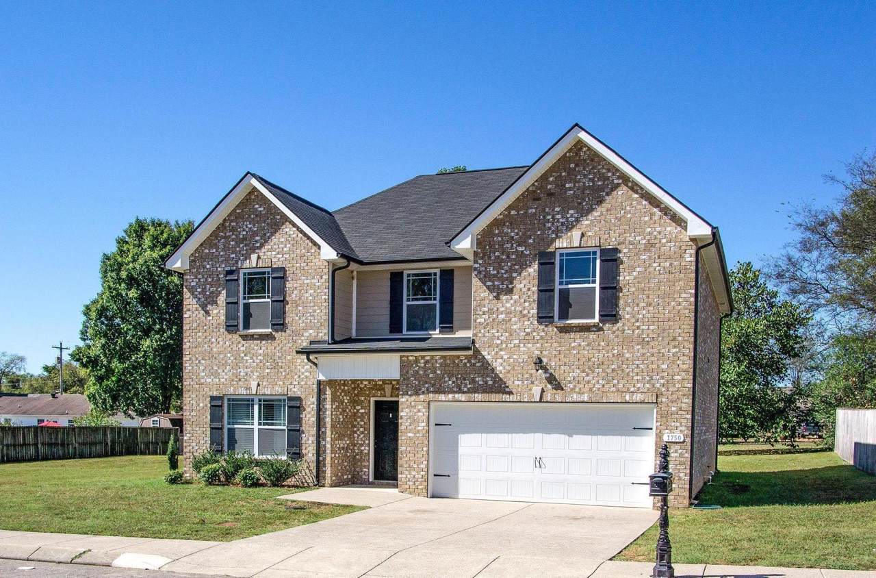 1750 Auburn Ln - Photo 1