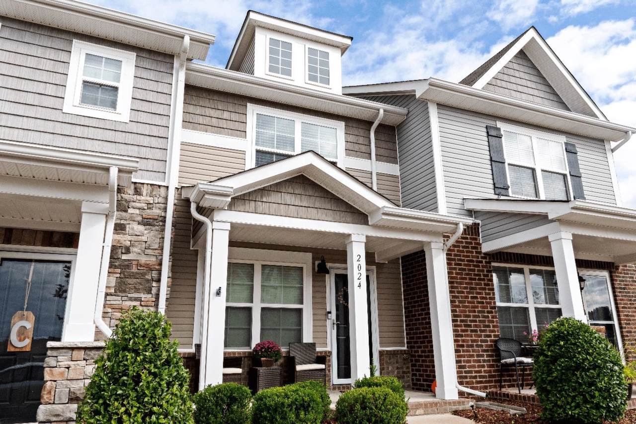 2024 Hickory Brook Drive - Photo 1