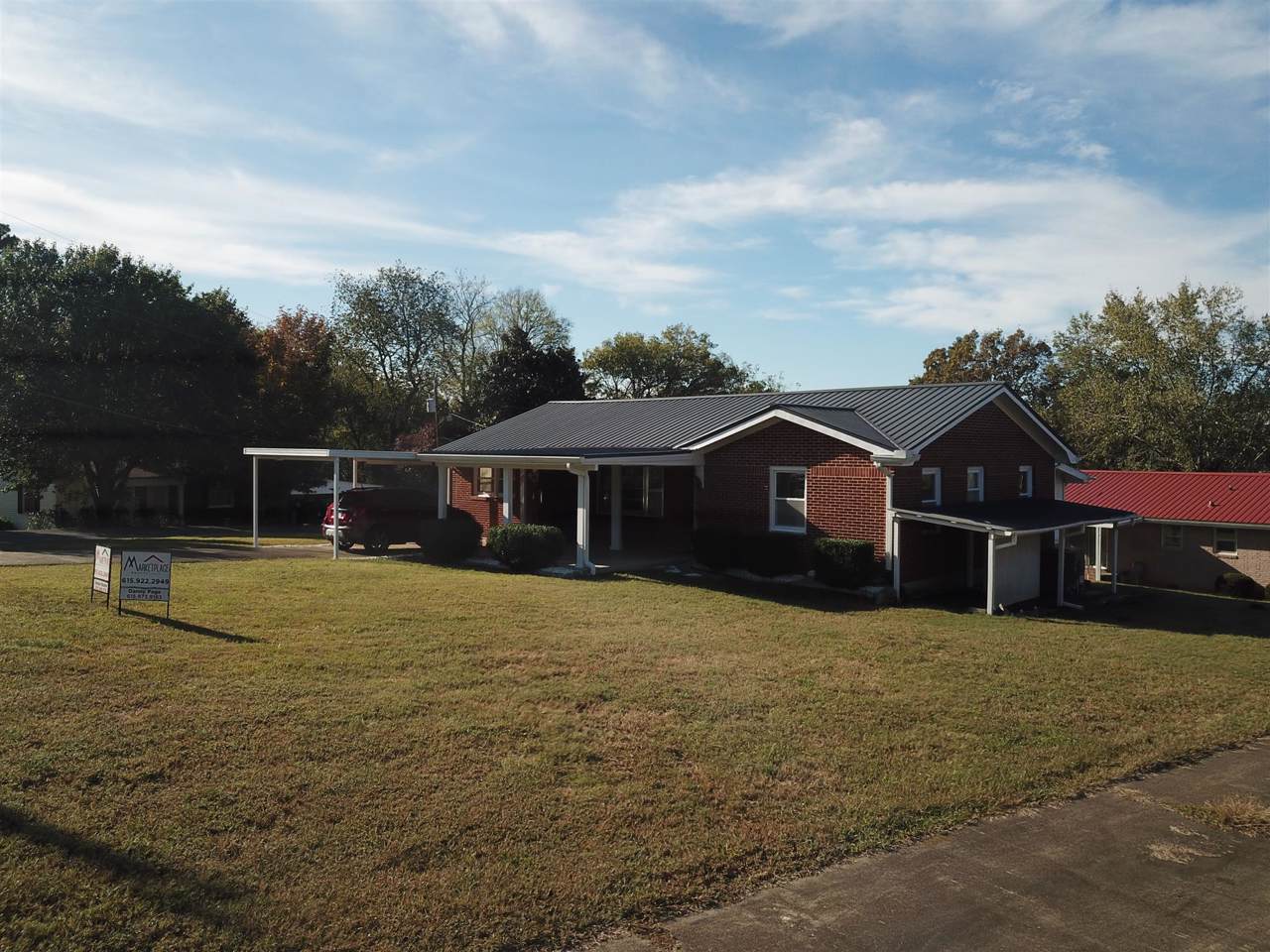 107 Sunset Circle - Photo 1