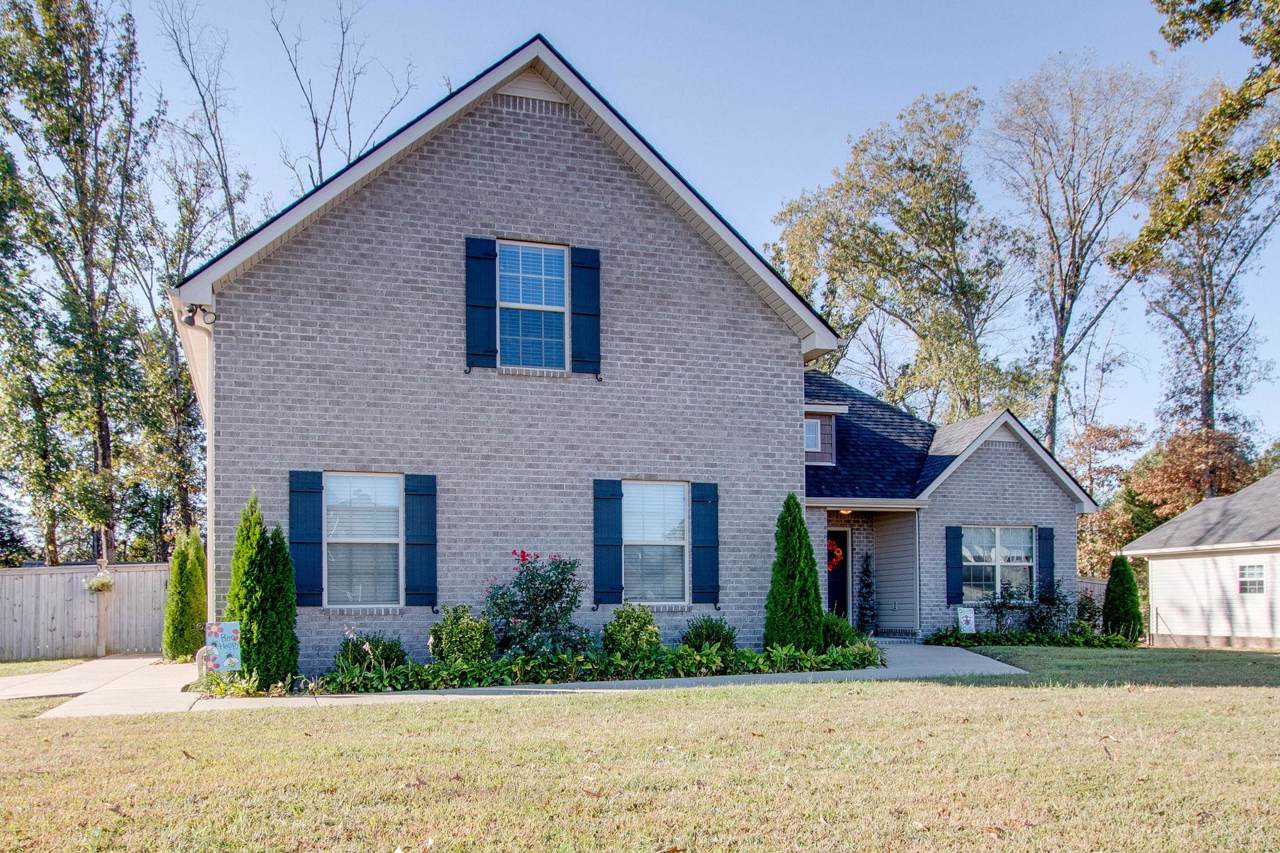 1401 Round Rock Dr - Photo 1