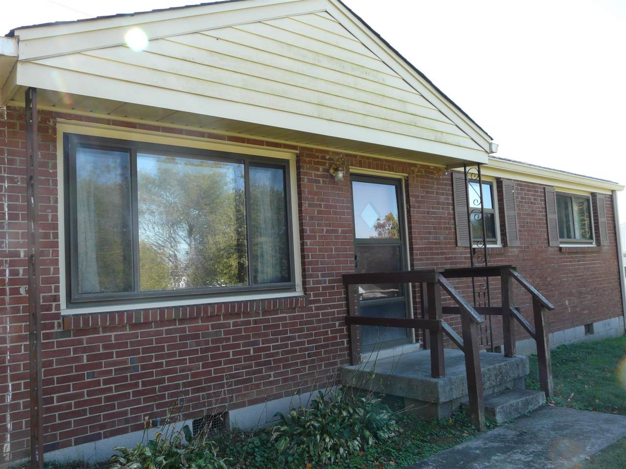 2849 Teakwood Dr - Photo 1