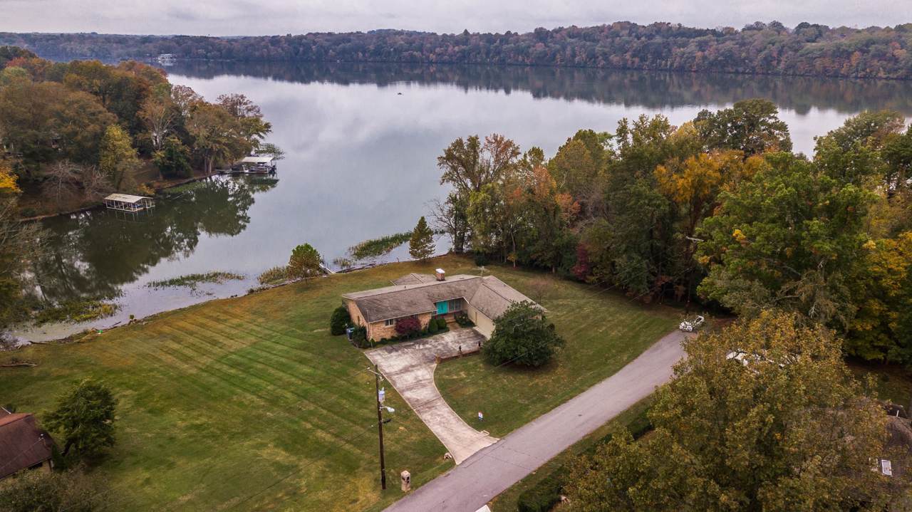 1004 Morning View Dr - Photo 1