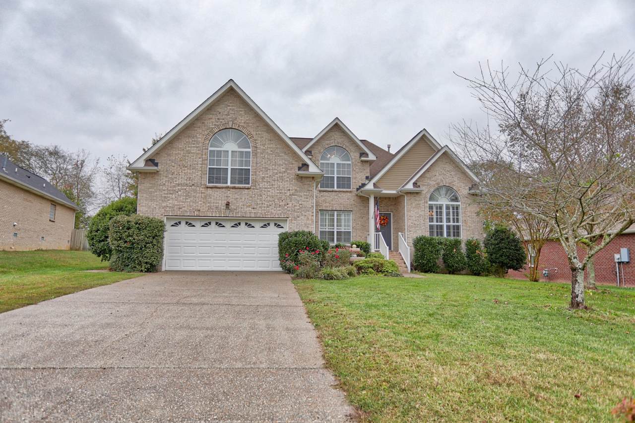325 Remington Ave - Photo 1
