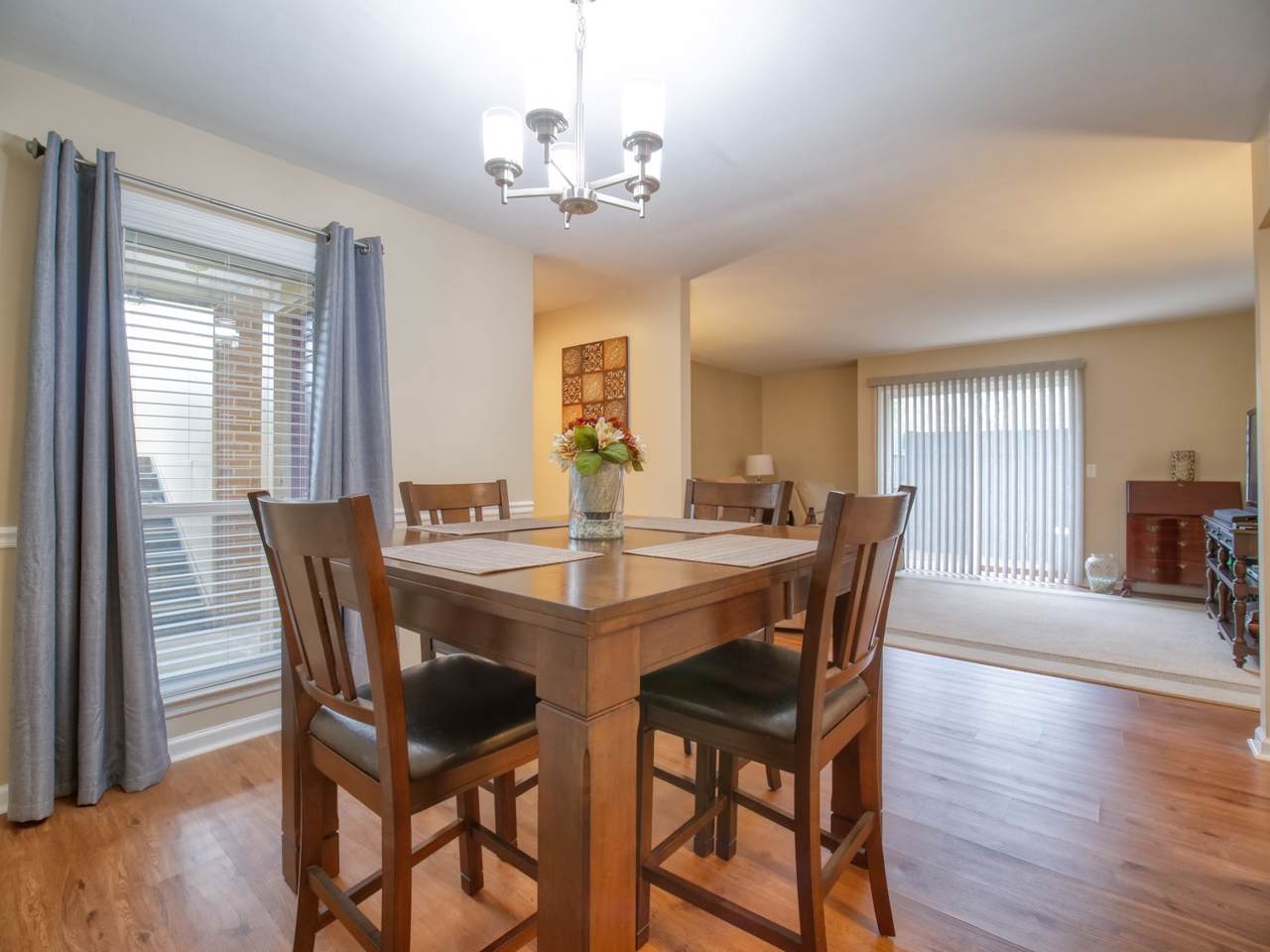 515 Basswood Ave - Photo 1