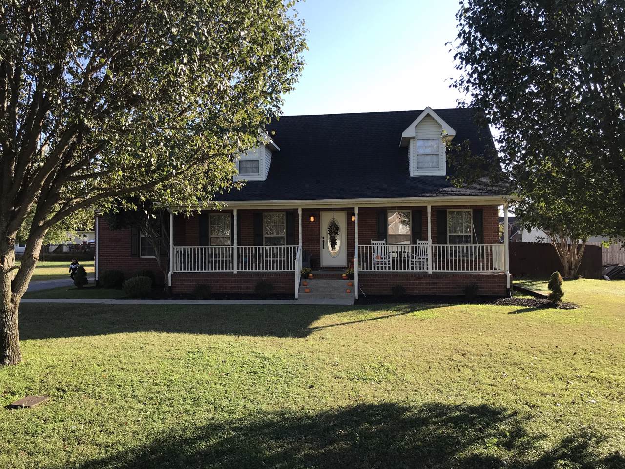506 East Oakdale Drive - Photo 1