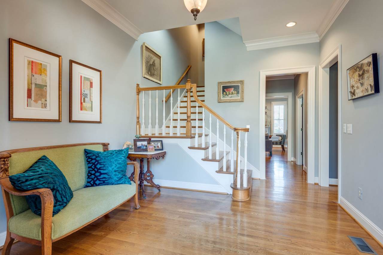 142 Brighton Close - Photo 1